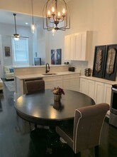 2705 Magnolia St-Unit -2705 in New Orleans, LA - Building Photo - Building Photo