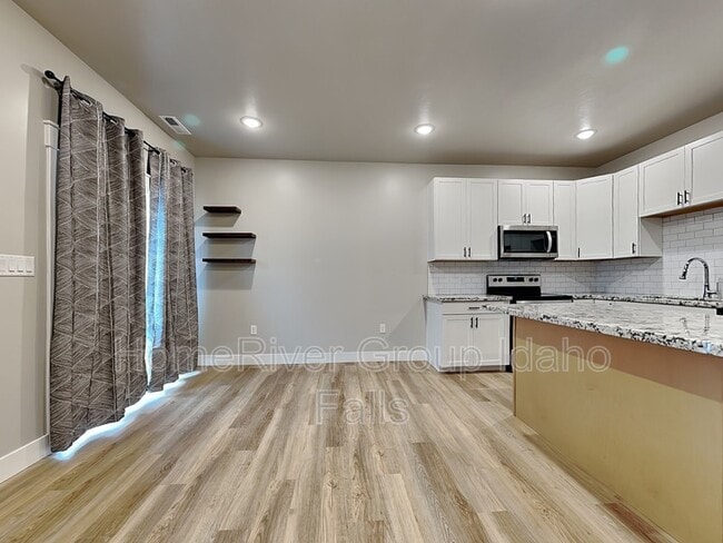 380 S 3rd W in Rigby, ID - Building Photo - Building Photo