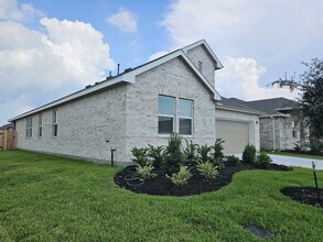 8438 Tranquil Bay Ct in Beach City, TX - Building Photo - Building Photo