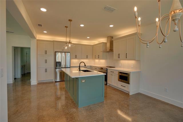 209 Wood Ct in Granbury, TX - Building Photo - Building Photo