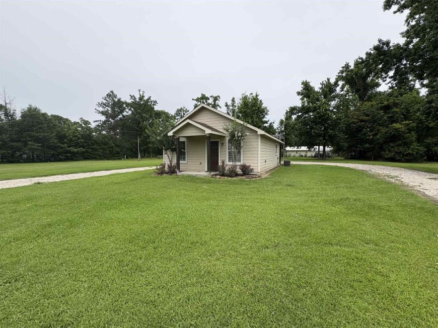 451 County Rd 4188 in Orange, TX - Building Photo