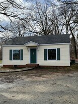 1819 N Charlotte Ave in Monroe, NC - Building Photo