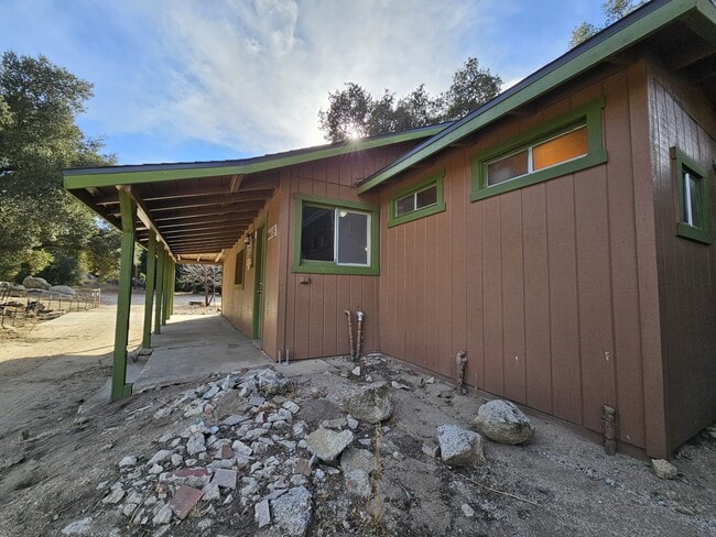 46184 Park Dr in Banning, CA - Building Photo - Building Photo