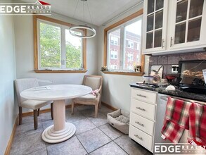 39 Claymoss Rd, Unit 3 in Boston, MA - Foto de edificio - Building Photo