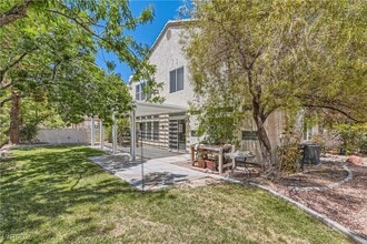 2109 Club Meadows Dr in Henderson, NV - Building Photo - Building Photo