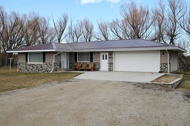 property at 272 WY-335