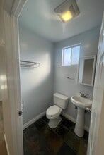 607 1/2 7th Ave in Los Angeles, CA - Building Photo - Building Photo