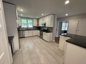 1403 NW 9th Ave in Gainesville, FL - Building Photo - Building Photo