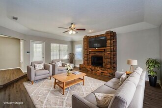 5732 Bermuda Dr in North Richland Hills, TX - Foto de edificio - Building Photo