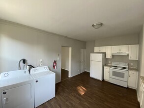 413 N Pitt St in Carlisle, PA - Building Photo - Building Photo