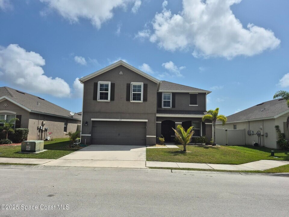 1115 Newton Cir in Rockledge, FL - Building Photo