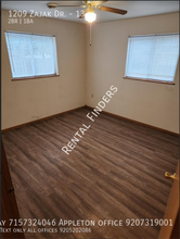 1209 Zajak Dr in Baraboo, WI - Building Photo - Building Photo