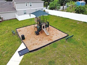 832 Blue Creek Dr in Haines City, FL - Building Photo - Building Photo