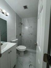 6817 SW 10th St in Pembroke Pines, FL - Building Photo - Building Photo