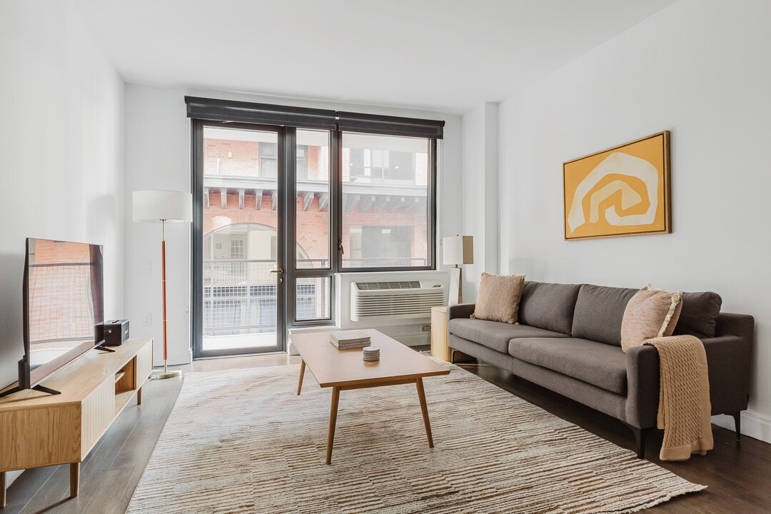 148 1st St in Jersey City, NJ - Foto de edificio