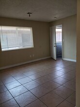 1107 L St in Bakersfield, CA - Building Photo - Building Photo