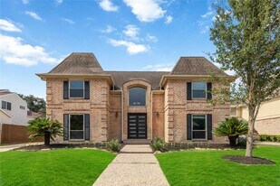 11930 Carriage Hill Dr in Houston, TX - Building Photo