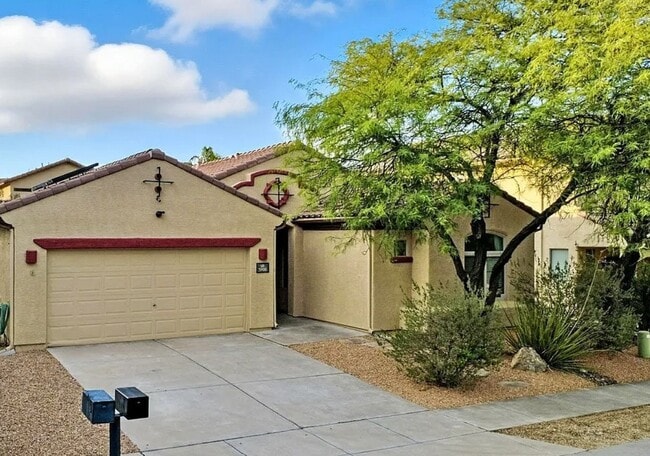 property at 5900 S Courtland Dr