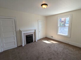 218 W Burgess St in Pittsburgh, PA - Building Photo