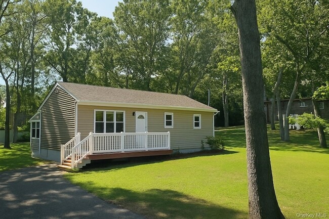 property at 25 Rolling Hill Rd