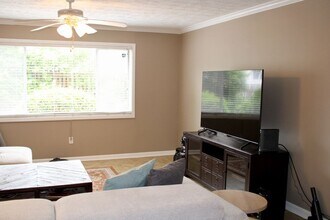 115 Biscayne Dr NW in Atlanta, GA - Building Photo - Building Photo