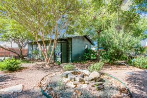 property at 2114 W Magnolia Ave