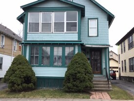 1021 Downer Ave in Utica, NY - Building Photo