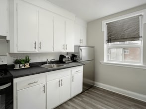 25 Nash Road North in Hamilton, ON - Building Photo - Building Photo