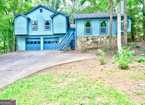 2685 Peachtree Walk in Duluth, GA - Building Photo