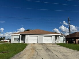 4223 SW Santa Barbara Pl in Cape Coral, FL - Building Photo
