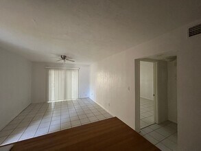 1015 SW 9th St in Gainesville, FL - Building Photo - Building Photo