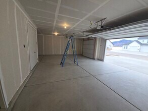 2025 S 2425 W in West Haven, UT - Building Photo - Building Photo