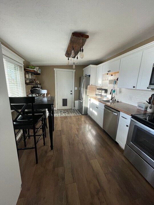 1056 N Madison Ave in Ogden, UT - Foto de edificio