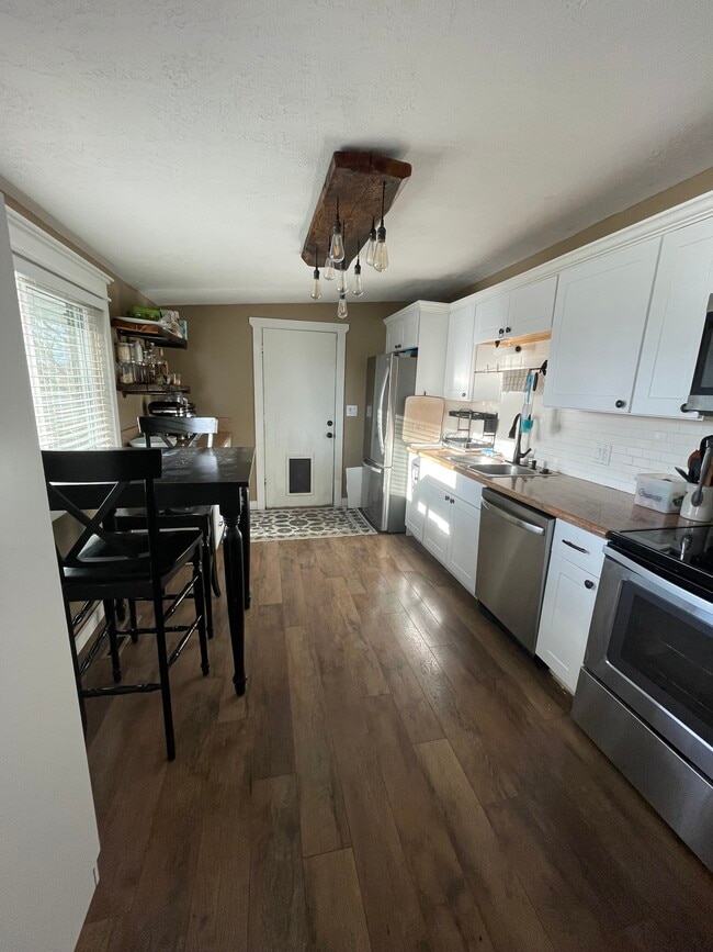 property at 1056 N Madison Ave