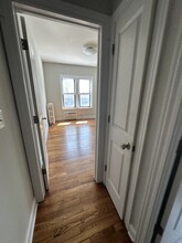 744 W Addison St, Unit 1W in Chicago, IL - Building Photo - Building Photo