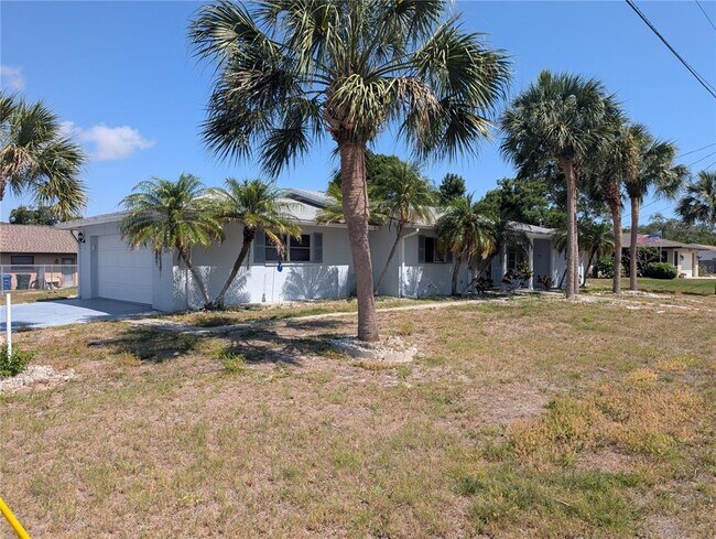 5355 Kent Rd in Venice, FL - Building Photo - Building Photo