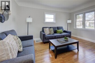 1155 Union St in Kitchener, ON - Building Photo - Building Photo