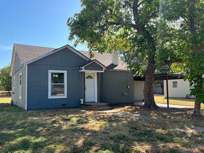 property at 415 Coke St