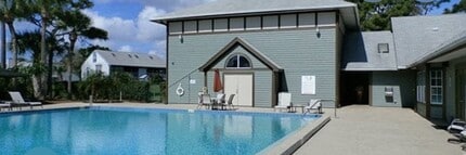 4591 Beck Lake Trail in Melbourne, FL - Foto de edificio - Building Photo