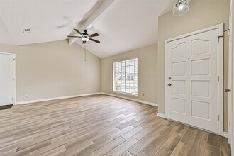 2512 Ironclad Dr in League City, TX - Building Photo - Building Photo