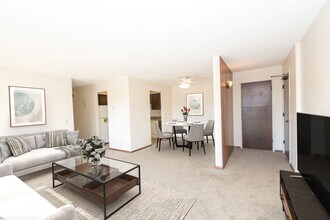 Edina Park in Edina, MN - Building Photo - Building Photo