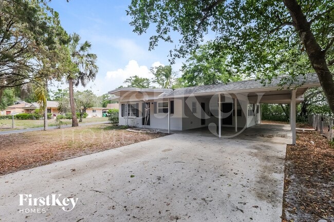 property at 9305 N Forest Hills Dr