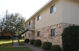 Tradition Square Apartments in Caldwell, TX - Building Photo