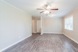 13322 Oak Leaf Ln in Houston, TX - Building Photo - Building Photo