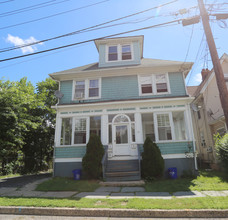 34 Church St in Bound Brook, NJ - Building Photo - Building Photo