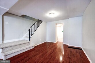 4442 Baker St in Philadelphia, PA - Building Photo - Building Photo