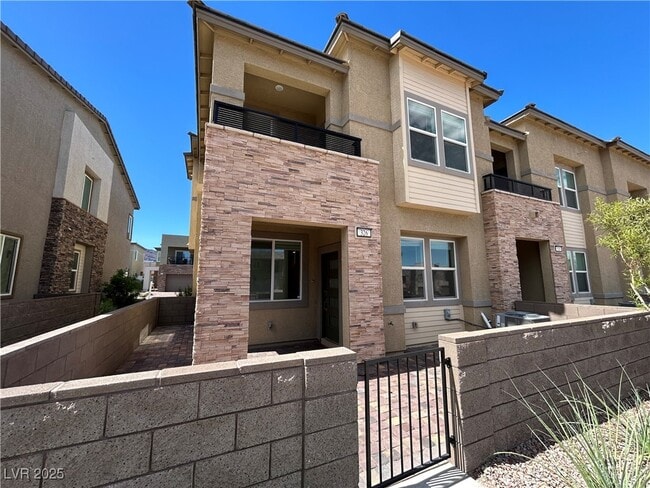 property at 326 Owens Peak Dr