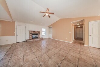 2135 Jazzman Dr in Norman, OK - Foto de edificio - Building Photo