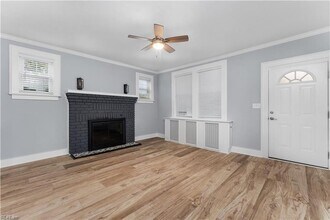 8575 Chesapeake Blvd in Norfolk, VA - Building Photo - Building Photo