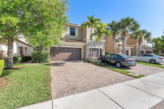 10474 Wellington Parc Dr, Unit 174 in Wellington, FL - Building Photo - Building Photo